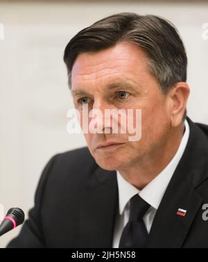 Kiew, Ukraine. 11.. Mai 2018. Präsident der Republik Slowenien Borut Pahor, gesehen bei einem Treffen mit dem Präsidenten der Ukraine Petro Poroschenko in Kiew. Borut Pahor ist ein slowenischer Politiker. Seit Dezember 2012 war er Präsident von Slowenien. Von November 2008 bis Februar 2012 war er Premierminister. (Foto von Mykhaylo Palinchak/SOPA Images/Sipa USA) Quelle: SIPA USA/Alamy Live News Stockfoto