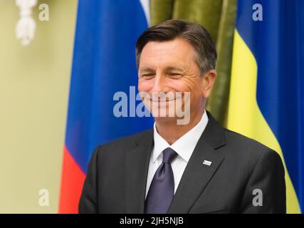 Kiew, Ukraine. 11.. Mai 2018. Präsident der Republik Slowenien Borut Pahor, gesehen bei einem Treffen mit dem Präsidenten der Ukraine Petro Poroschenko in Kiew. Borut Pahor ist ein slowenischer Politiker. Seit Dezember 2012 war er Präsident von Slowenien. Von November 2008 bis Februar 2012 war er Premierminister. (Bild: © Mykhaylo Palinchak/SOPA Images via ZUMA Press Wire) Stockfoto