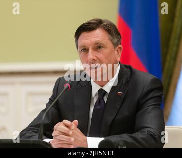 Kiew, Ukraine. 11.. Mai 2018. Präsident der Republik Slowenien Borut Pahor, gesehen bei einem Treffen mit dem Präsidenten der Ukraine Petro Poroschenko in Kiew. Borut Pahor ist ein slowenischer Politiker. Seit Dezember 2012 war er Präsident von Slowenien. Von November 2008 bis Februar 2012 war er Premierminister. (Bild: © Mykhaylo Palinchak/SOPA Images via ZUMA Press Wire) Stockfoto