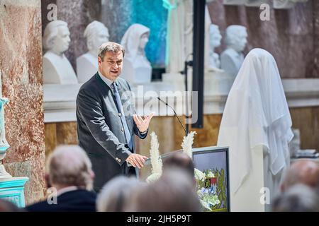 Donaustauf, Deutschland. 15.. Juli 2022. Ministerpräsident Markus Söder (CSU) spricht bei der Zeremonie zur Installation einer Büste von Max Planck in Valhalla. Quelle: Tobias C. Köhler/dpa/Alamy Live News Stockfoto