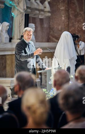 Donaustauf, Deutschland. 15.. Juli 2022. Ministerpräsident Markus Söder (CSU) spricht bei der Zeremonie zur Installation einer Büste von Max Planck in Valhalla. Quelle: Tobias C. Köhler/dpa/Alamy Live News Stockfoto