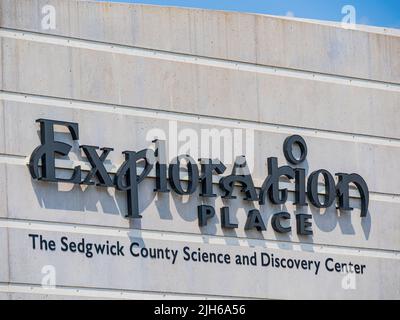 Kansas, JUL 1 2022 - Sonnenansicht des Exploration Place Stockfoto