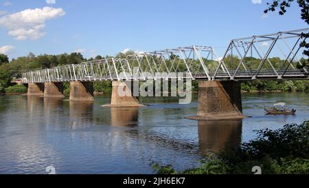 Washington Crossing Bridge, erbaut 1904, über den Delaware River, Blick von PA nach NJ, Washington Crossing, PA, USA Stockfoto