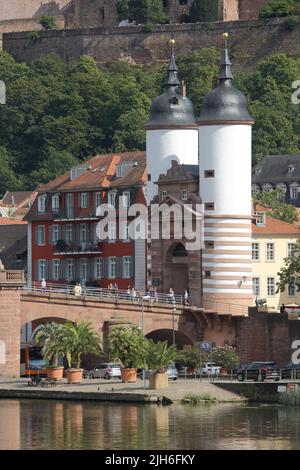 Brückentor an der Karl-Theodor-Brücke Alte Brücke in der Altstadt, Heidelberg, Bergstraße, Baden-Württemberg, Deutschland Stockfoto