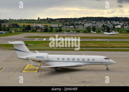 Flugzeug Privat Gulfstream Aerospace G-VI Gulfstream G650, N524EA, Zürich Kloten, Schweiz Stockfoto