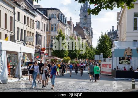 Gent, Belgien. 15.. Juli 2022. Die Abbildung zeigt die offizielle Eröffnung der Ausgabe 179. des Stadtfestes „Gentse Feesten“ in Gent, Freitag, 15. Juli 2022. Die diesjährige Ausgabe findet vom 15. Bis 24. Juli statt. BELGA FOTO NICOLAS MAETERLINCK Kredit: Belga Nachrichtenagentur/Alamy Live News Stockfoto