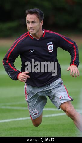 DENNIS WISE AUSBILDUNG BEI SOUTHAMPTON PIC ,MIKE WALKER, 2005 Stockfoto