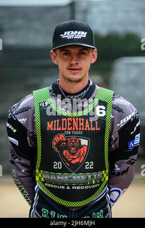 Josh Warren - Mildenhall Manchettes Fen Tigers während des Spiels der National Development League zwischen Belle Vue Colts und Mildenhall Fens Tigers am Freitag, dem 15.. Juli 2022, im National Speedway Stadium in Manchester. (Kredit: Ian Charles | MI News) Kredit: MI News & Sport /Alamy Live News Stockfoto