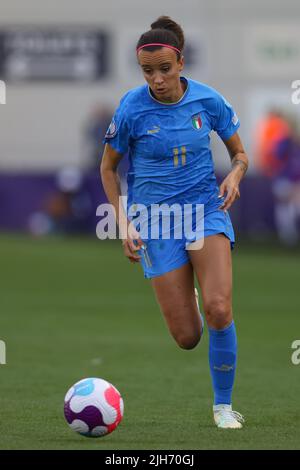 Manchester, England, 14.. Juli 2022. Barbara Bonansea aus Italien während des Spiels der UEFA Women's European Championship 2022 im Academy Stadium, Manchester. Bildnachweis sollte lauten: Jonathan Moscrop / Sportimage Stockfoto