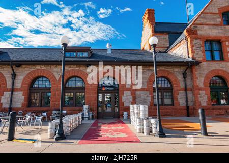 Wyoming, JUL 3 2022 - Sonnenansicht des Cheyenne Depot Museums Stockfoto