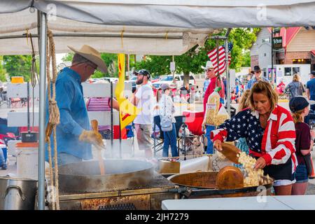 Wyoming, 4 2022. JULI - Straßenverkäufer für die Stampede Parade Stockfoto