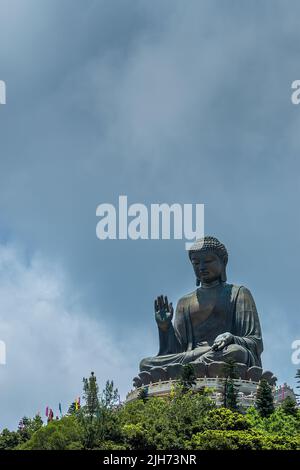 Der große Buddha (korrekter Name: Tian Tan Buddha) in Ngong Ping, Insel Lantau, Hongkong Stockfoto