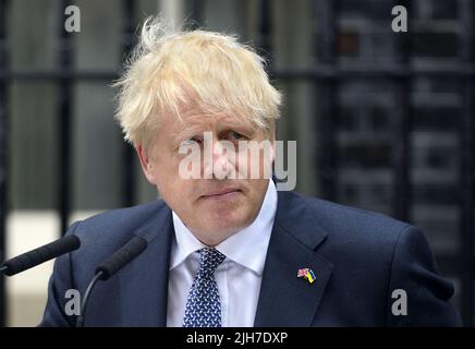 Der britische Premierminister Boris Johnson hielt seine Rede zum Rücktritt in der Downing Street, 7.. Juli 2022. Stockfoto