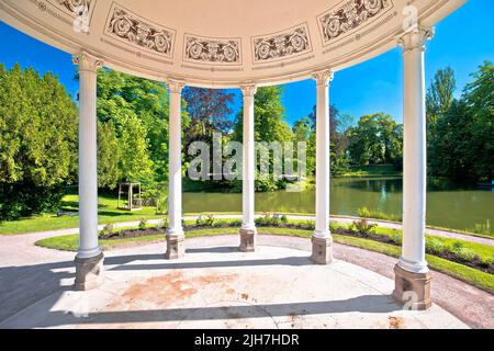 Parc de l Orangerie Park in Straßburg idyllischer Pavillon und grüner Blick auf die Natur, Elsass Region Frankreich Stockfoto