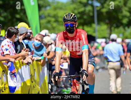 Frankreich. 16.. Juli 2022. Bahrain - Sieger Matej Mohorič beim Start der Tour De France, Etappe 14, Frankreich, 16.. Juli 2022, Credit:Pete Goding/Goding Images/Alamay Live News Credit: Peter Goding/Alamy Live News Stockfoto