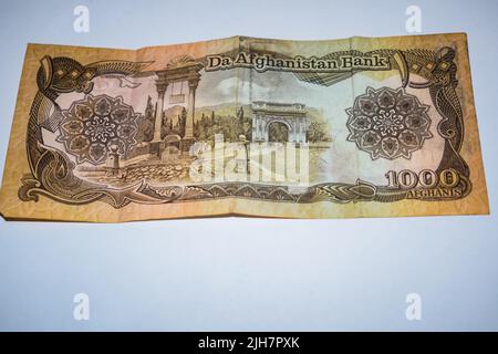 Seltene alte eintausend Afgans Fremdwährungsnotiz, Afganistan Alte Fremdwährungsnotiz, sehr alte Währung mit weißem Hintergrund Stockfoto