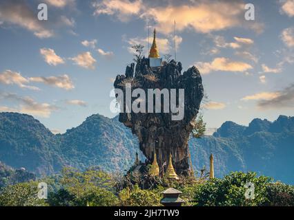 Ansicht der Kyauk Ka Lat Pagode, in hPa an, Myanmar Stockfoto