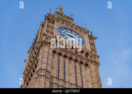 Blick auf den Big Ben Tower in London, Elizabeth Tower London City, Clock Tower Central London, London City View, Big Ben London Waterfront View Stockfoto