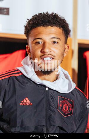 16. Juli 2022: MELBOURNE, AUSTRALIEN - 16. JULI: Jadon Sancho aus Manchester United bei einer Werbeaktion für Auswärtstrikots auf dem Federation Square in Melbourne am 16.. Juli 2022 (Bildquelle: © Chris Putnam/ZUMA Press Wire) Stockfoto