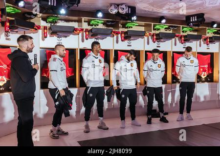 16. Juli 2022: MELBOURNE, AUSTRALIEN - 16. JULI: Verkaufsstart des Manchester United Auswärtstrikots am Federation Square in Melbourne am 16.. Juli 2022 (Bildquelle: © Chris Putnam/ZUMA Press Wire) Stockfoto