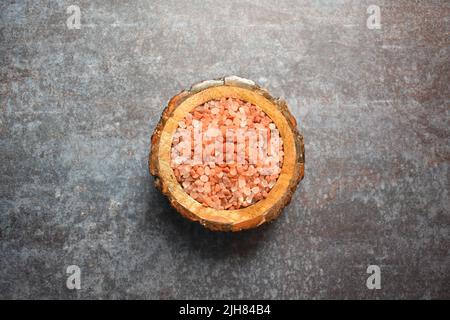 Rohes, ganzes Himalaya-rosa Steinsalz Stockfoto