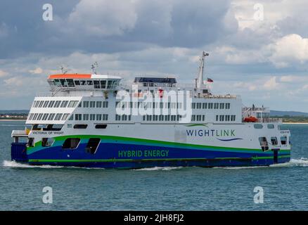 Die Insel wight Fähre victoria of wight wird von wightlink Fähren betrieben, die den solent mit Autos und Passagieren zur Insel wight überfahren. Stockfoto