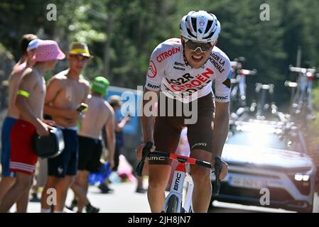 Französisch Benoit Cosnefroy von AG2R, der 14. Etappe der Tour de France Radrennen, von Saint-Etienne nach Mende (195 km), Frankreich, am Samstag, 16. Juli 2022. Die diesjährige Tour de France findet vom 01. Bis 24. Juli 2022 statt. BELGA FOTO DAVID STOCKMAN - UK OUT Stockfoto