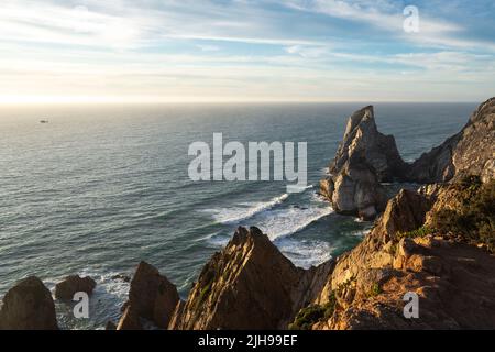 Strand Praia da Ursa in Portugal Westküste der Stadt Lissabon Stockfoto