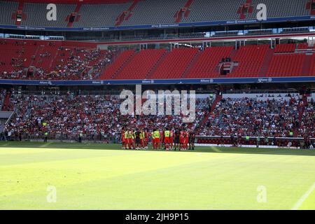 firo : Fußball: Fußball: 07/16/2022 1. Bundesliga, Saison 2022/2023 Mannschaftsvorstellung FC Bayern München Hinterleger, Allgemein, Feature, Übersicht, FC Bayern München, Bayern, München, FCB, Stockfoto