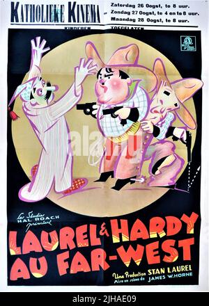 Originalveröffentlichung Belgisches Poster für STAN LAUREL und OLIVER HARDY mit JAMES FINLAYSON in WAY OUT WEST / LAUREL & HARDY AU FAR-WEST 1937 Regisseur JAMES W. HORNE produziert Stan Laurel und Hal Roach Stan Laurel Productions / Hal Roach Studios / Metro Goldwyn Mayer Stockfoto