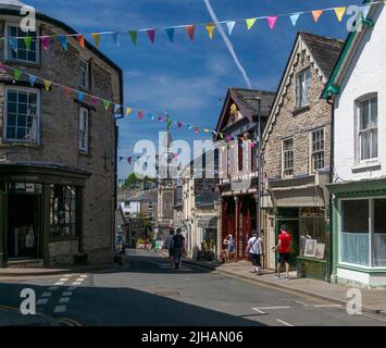 Editorial Hay-on-Wye, Großbritannien - 16. Juli 2022: Hay-on-Wye, eine Stadt in Südwales, die für viele Geschäfte mit Second-Hand-Büchern und das Hay Festival of L bekannt ist Stockfoto