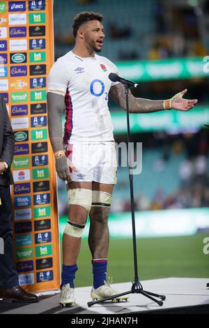 SYDNEY, AUSTRALIEN - 16. JULI: Courtney Lawes dankt den Zuschauern nach Spiel drei der Internationalen Test Match-Serie zwischen den australischen Wallabies und England beim SCG am 16. Juli 2022 in Sydney, Australien Credit: IOIO IMAGES/Alamy Live News Stockfoto