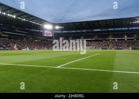 Allgemeine Ansicht von innen Stadium MK während des UEFA Womens Euro 2022 Fußballspiels zwischen Finnland und Deutschland im Stadium MK in Milton Keynes, England. (Foto: Sven Beyrich/Sports Press Photo/C - EINE STUNDE DEADLINE - FTP NUR AKTIVIEREN, WENN BILDER WENIGER ALS EINE STUNDE ALT sind - Alamy) Stockfoto