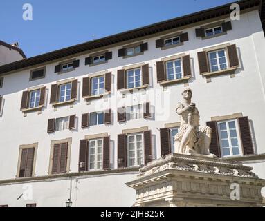 Statue von Giovanni dalle Bande Nere Medici auf der Piazza di San Lorenzo Florenz Italien Stockfoto