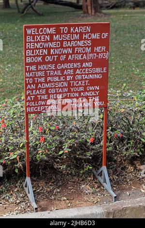 Nairobi, Kenia - 10. Juli 2017: Schild im Garten des Karen Blixen Museums in der Nähe von Nairobi, Kenia Afrika. Stockfoto