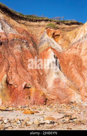 Der berühmte Moshup Strand und schwule Klippen in Aquinnah Massachusetts an einem sonnigen Tag auf Martha's Vineyard. Stockfoto