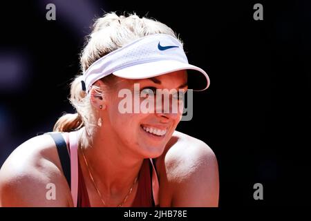 17. Juli 2022, Hamburg: Tennis: WTA Tour/ATP Tour, Einzel, Frauen, Qualifying, 2. Runden. Baindl (Ukraine) - Lisicki (Deutschland). Sabine Lisicki lächelt. Foto: Frank Molter/dpa Stockfoto
