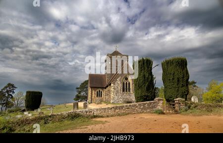 St. Martha-on-the-Hill, Chilworth, Surrey. Auf dem North Downs Way National Trail und Pilgrims Way. Stockfoto