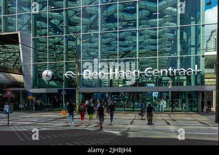 Der Eingang zur Centraal Station Den Haag, den Nertherlands Stockfoto