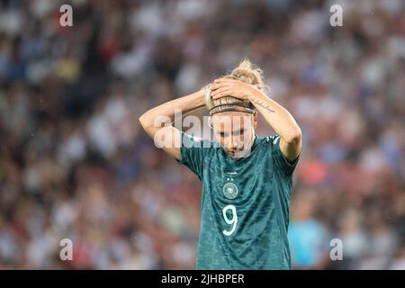 Milton Keynes, Großbritannien. 16.. Juli 2022. Fußball, Frauen: Europameisterschaft, Finnland - Deutschland, Vorrunde, Gruppe B, Spieltag 3, Stadion MK. Deutschlands Svenja Huth. Quelle: Sebastian Gollnow/dpa/Alamy Live News Stockfoto