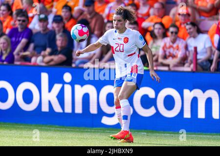 Sheffield, Großbritannien. 17.. Juli 2022. SHEFFIELD, VEREINIGTES KÖNIGREICH - 17. JULI: Dominique Janssen aus den Niederlanden während des Spiels der Gruppe C - UEFA Women's EURO 2022 zwischen der Schweiz und den Niederlanden in der Bramall Lane am 17. Juli 2022 in Sheffield, Vereinigtes Königreich (Foto von Joris Verwijst/Orange Picics) Credit: Orange Pics BV/Alamy Live News Stockfoto