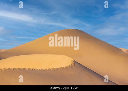 Sanddünen in der Wüste Gobi in der Inneren Mongolei Stockfoto