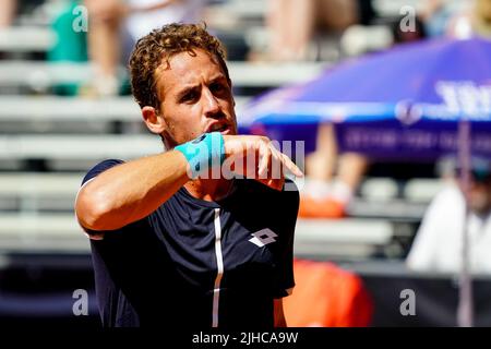 AMERSFOORT, NIEDERLANDE - 17. JULI: Roberto Carballes Baena aus Spanien während des Herren-Singles-Finales der Van Mossel Kia Dutch Open am 17. Juli 2022 auf dem ALTA Tennisground in Amersfoort, Niederlande (Foto: Rene Nijhuis/BSR Agency) Stockfoto