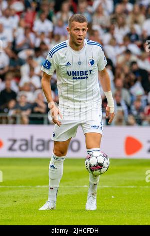 Kopenhagen, Dänemark. 17.. Juli 2022. Denis Vavro (3) vom FC Kopenhagen beim Superliga-Spiel 3F zwischen dem FC Kopenhagen und AC Horsens in Parken in Kopenhagen. (Foto: Gonzales Photo/Alamy Live News Stockfoto