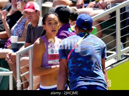 Die britische Katarina Johnson-Thompson am dritten Tag der Leichtathletik-Weltmeisterschaften im Hayward Field, University of Oregon in den Vereinigten Staaten. Bilddatum: Sonntag, 17. Juli 2022. Stockfoto