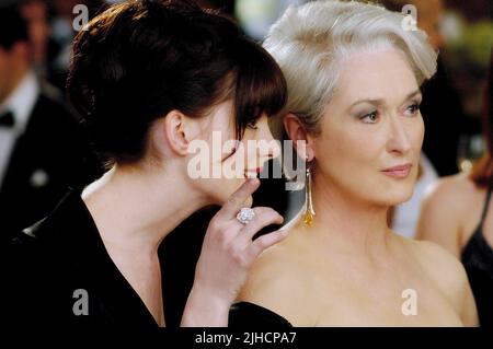 ANNE HATHAWAY, Meryl Streep, DER TEUFEL TRÄGT PRADA, 2006 Stockfoto