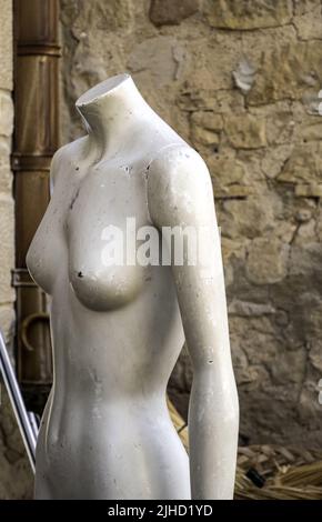 Detail der Schaufensterpuppe für Kleidung, weibliche Formen Stockfoto