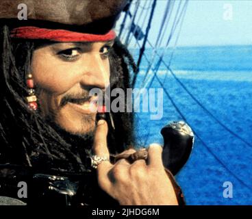 JOHNNY DEPP, PIRATEN DER KARIBISCHEN MEERE: DER FLUCH DER BLACK PEARL, 2003 Stockfoto
