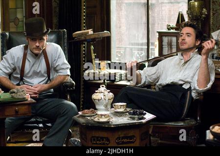 JUDE LAW, Robert Downey jr., SHERLOCK HOLMES, 2009 Stockfoto