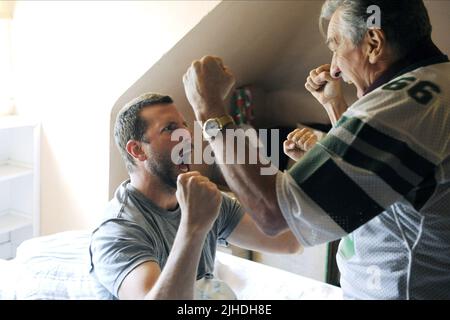 BRADLEY COOPER, ROBERT DE NIRO, SILBERSTREIFEN PLAYBOOK, 2012 Stockfoto